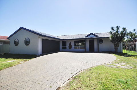 Bribie Island Canal Holiday Destination! - Accommodation Resorts 23