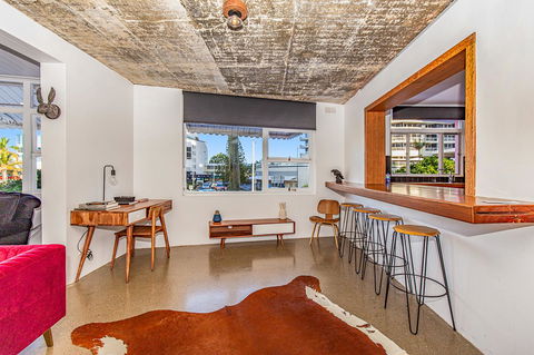 The Pink Hotel Coolangatta - Accommodation Resorts 5