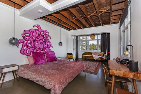 The Pink Hotel Coolangatta - Accommodation Resorts 33