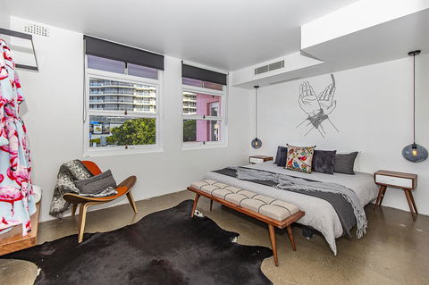 The Pink Hotel Coolangatta - Accommodation Resorts 11