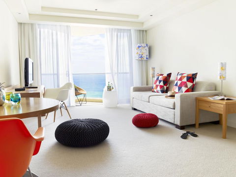 QT Gold Coast - Accommodation Resorts 30