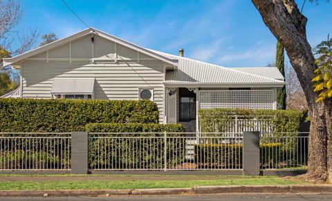 Frangipani House - Accommodation Resorts 29