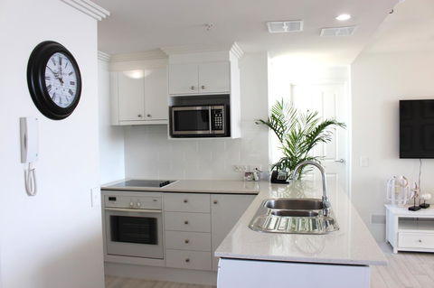 Crystal Bay On The Broadwater - Accommodation Resorts 12