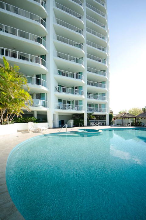 Crystal Bay On The Broadwater - Accommodation Resorts 5