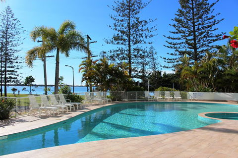 Crystal Bay On The Broadwater - Accommodation Resorts 25