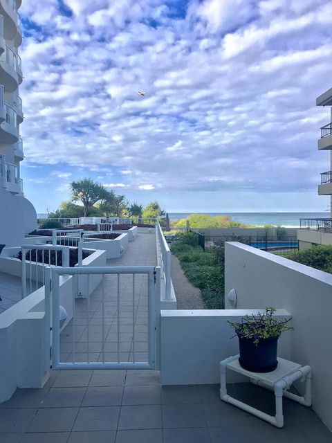 Regency On The Beach - Accommodation Resorts 8
