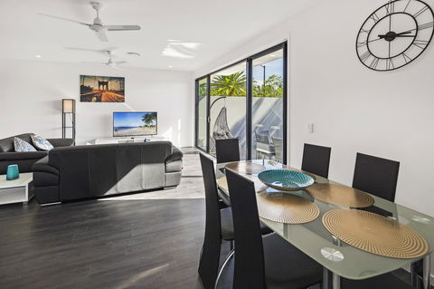 The Residences At The Peninsula - Accommodation Resorts 17