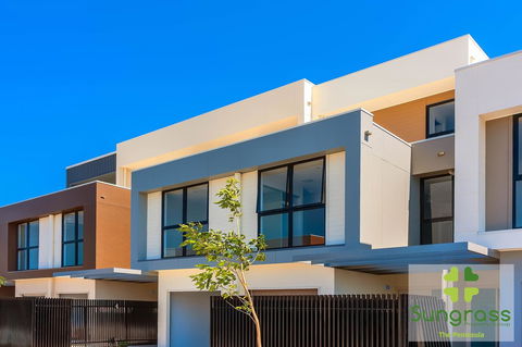 The Residences At The Peninsula - Accommodation Resorts 39