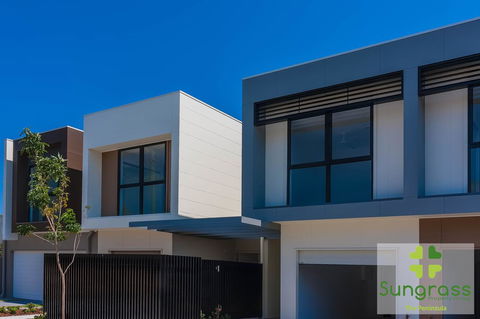 The Residences At The Peninsula - Accommodation Resorts 38