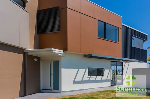 The Residences At The Peninsula - Accommodation Resorts 30