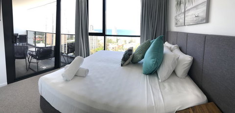 Qube Broadbeach Ocean View Apartments - Accommodation Resorts 22
