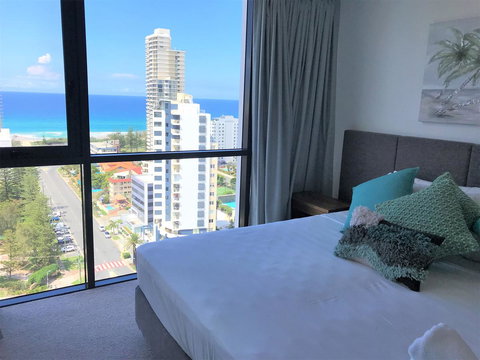 Qube Broadbeach Ocean View Apartments - Accommodation Resorts 21