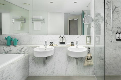 Ovolo The Valley Brisbane - Accommodation Resorts 2