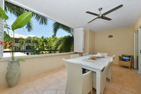 Cayman Villas Port Douglas - Accommodation Resorts 37