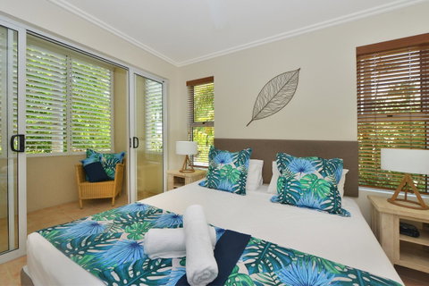 Cayman Villas Port Douglas - Accommodation Resorts 32