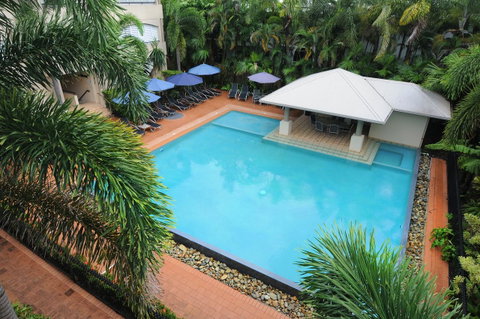 Cayman Villas Port Douglas - Accommodation Resorts 11