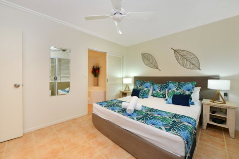 Cayman Villas Port Douglas - Accommodation Resorts 27