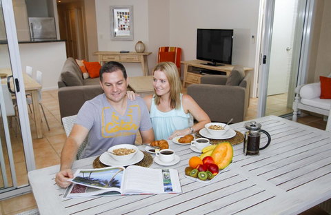 Cayman Villas Port Douglas - Accommodation Resorts 6