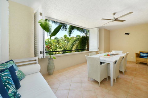 Cayman Villas Port Douglas - Accommodation Resorts 36