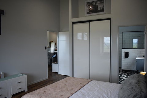 Ironbark House - Accommodation Resorts 23