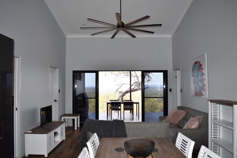 Ironbark House - Accommodation Resorts 30