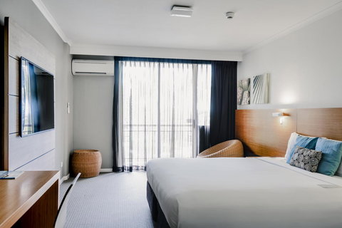 Novotel Cairns Oasis Resort - Accommodation Resorts 27