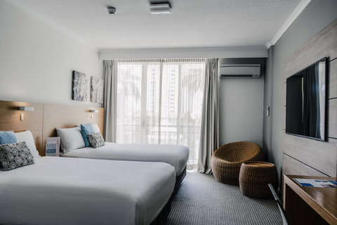 Novotel Cairns Oasis Resort - Accommodation Resorts 3