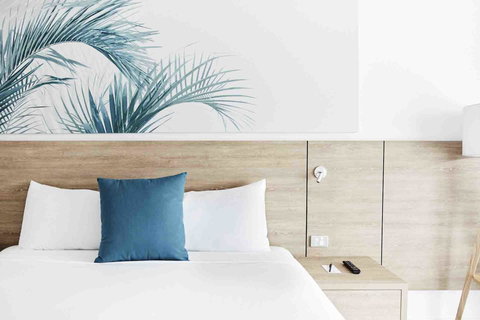 Novotel Cairns Oasis Resort - Accommodation Resorts 10