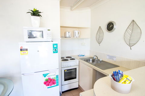 Bay Of Palms - Accommodation Resorts 35