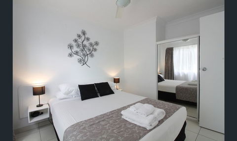 Bay Of Palms - Accommodation Resorts 7