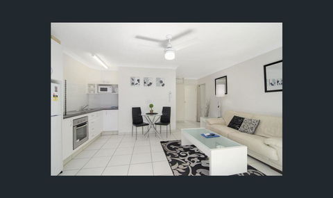 Bay Of Palms - Accommodation Resorts 27