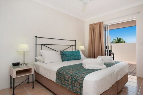 The Newport On Macrossan - Adults Only - Accommodation Resorts 1