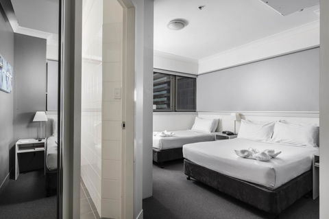 George Williams Hotel - Accommodation Resorts 33
