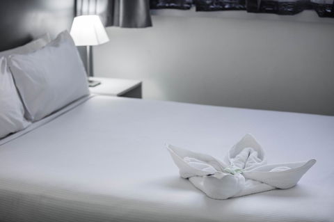 George Williams Hotel - Accommodation Resorts 16