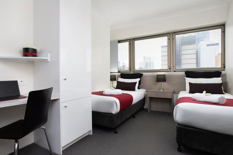 George Williams Hotel - Accommodation Resorts 8
