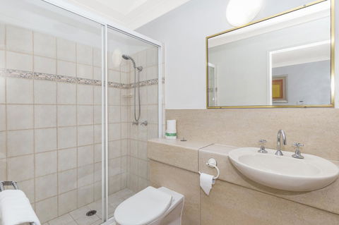 Comfort Inn North Brisbane - Accommodation Resorts 2
