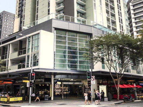 Oaks Brisbane Festival Suites - Accommodation Resorts 8