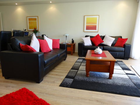 Waterfront Resort Villa With Buggy - Accommodation Resorts 4