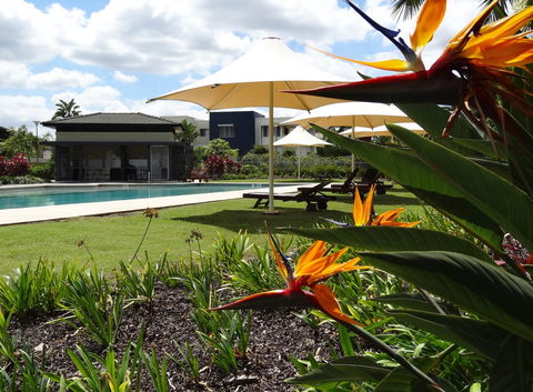 Waterfront Resort Villa With Buggy - Accommodation Resorts 24