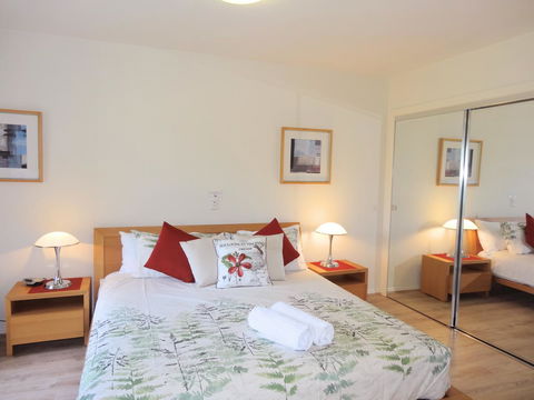 Waterfront Resort Villa With Buggy - Accommodation Resorts 14