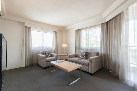 Central Cosmo Apartment Hotel - Accommodation Resorts 14