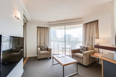 Central Cosmo Apartment Hotel - Accommodation Resorts 27
