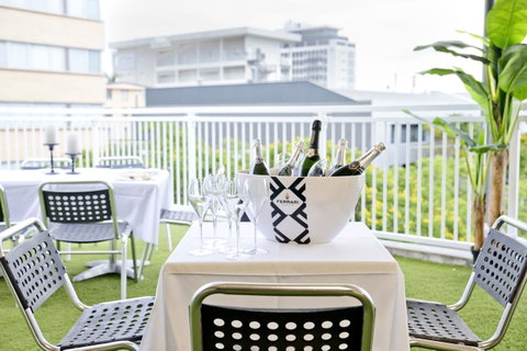 The Metropolitan Spring Hill - Accommodation Resorts 32
