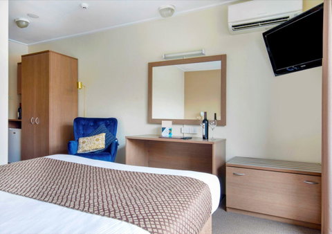 The Metropolitan Spring Hill - Accommodation Resorts 20