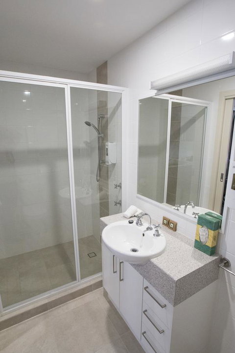 The Metropolitan Spring Hill - Accommodation Resorts 30