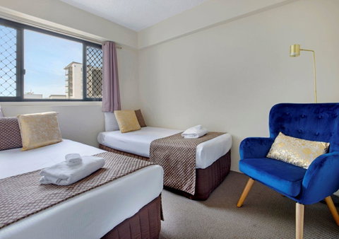 The Metropolitan Spring Hill - Accommodation Resorts 13