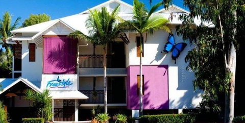 Freestyle Resort Port Douglas - Accommodation Resorts 5