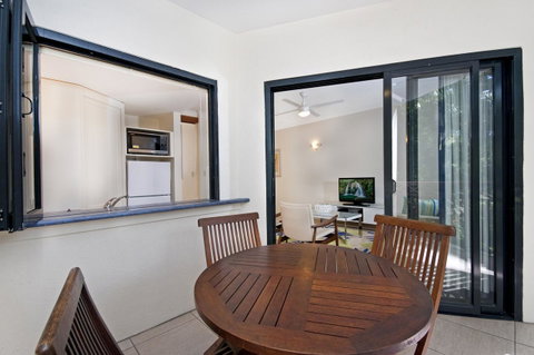 Freestyle Resort Port Douglas - Accommodation Resorts 14