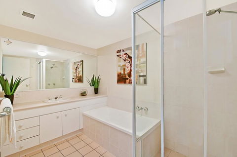 Champelli Palms Apartments - Accommodation Resorts 5