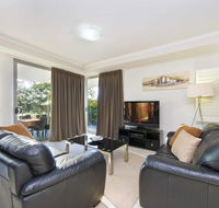 On the Bay Apartments - Accommodation Resorts
